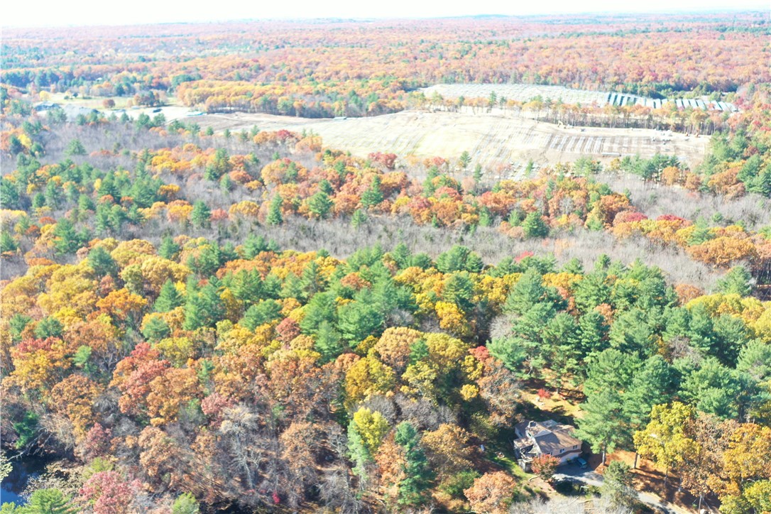 450 Log Road Smithfield, RI 02917 - Photo 11 of 49