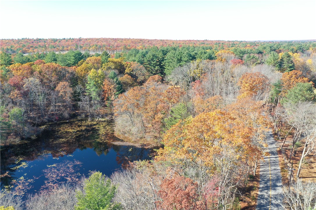 450 Log Road Smithfield, RI 02917 - Photo 17 of 49