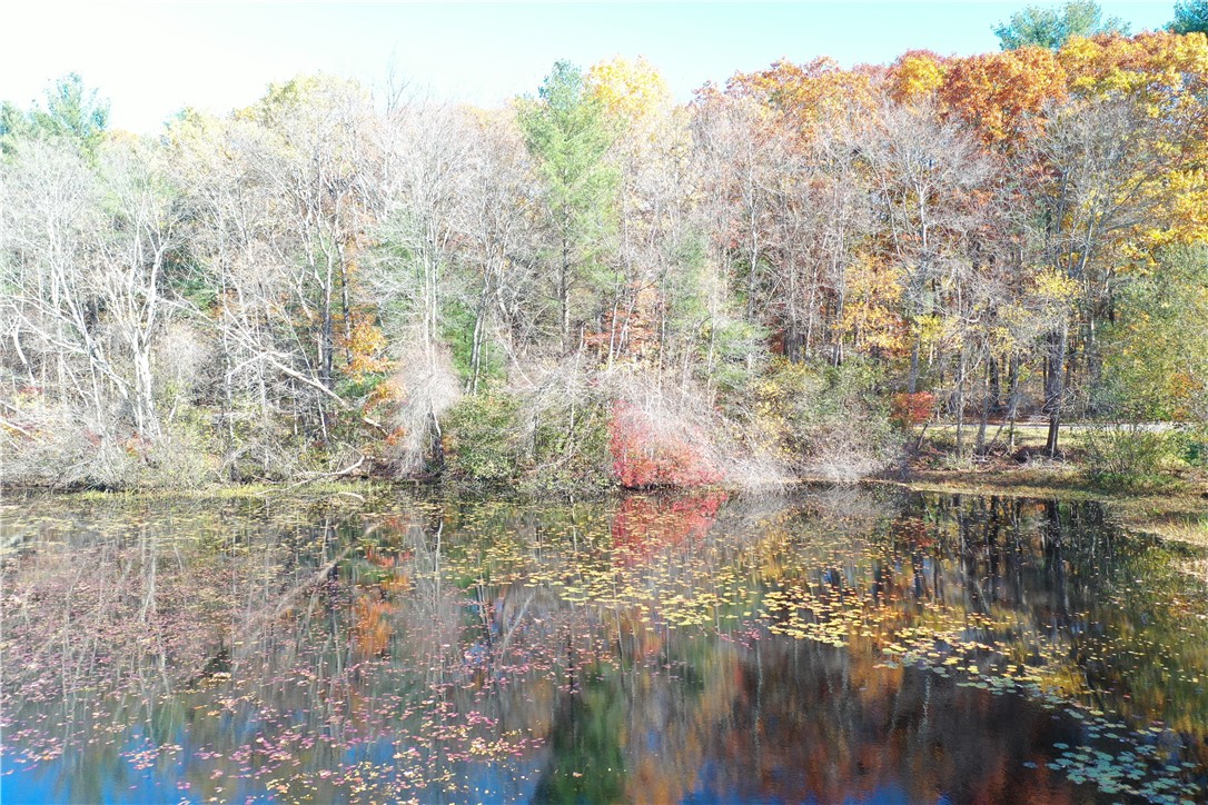 450 Log Road Smithfield, RI 02917 - Photo 4 of 49