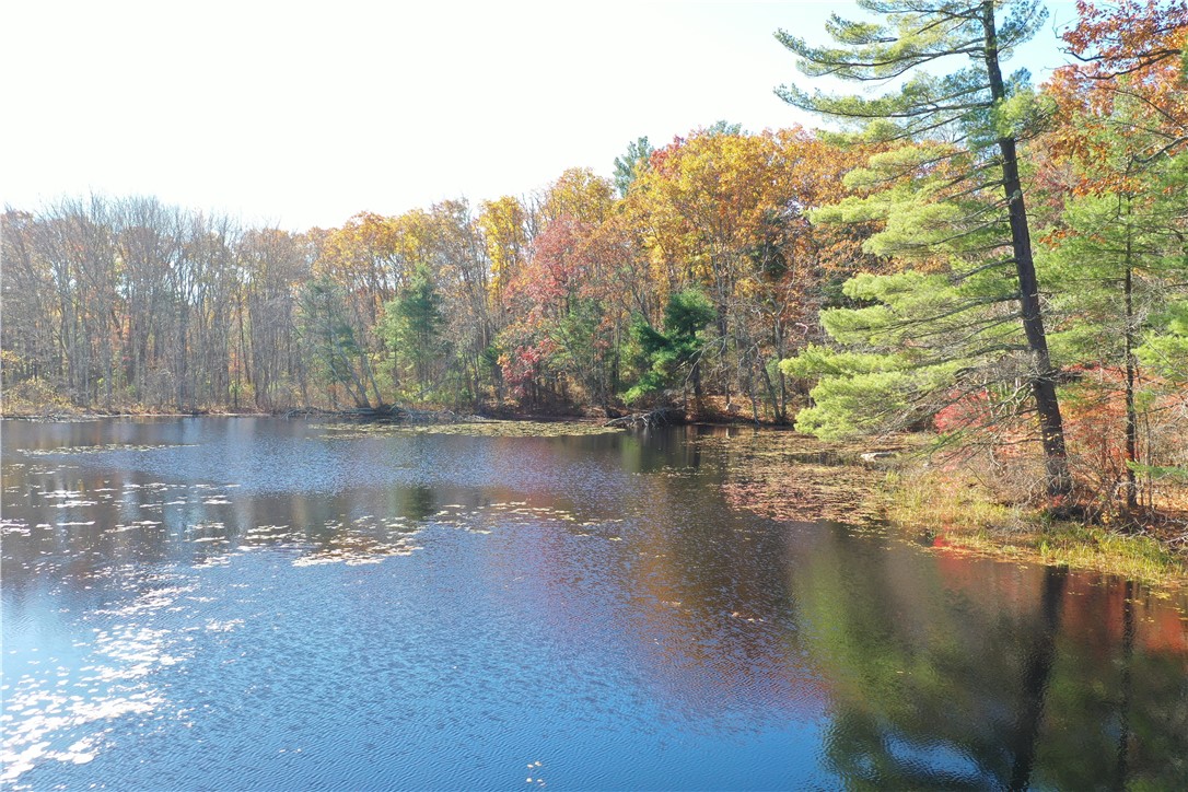 450 Log Road Smithfield, RI 02917 - Photo 6 of 49