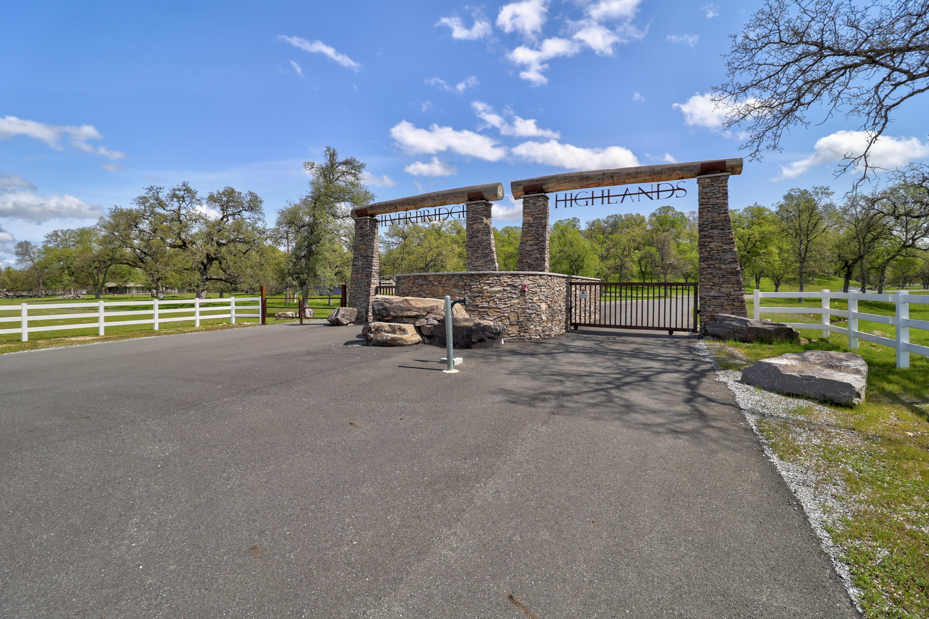 17 Bass Pond Road Palo Cedro, CA 96073 - Photo 4 of 22 Silverbridge Highlands