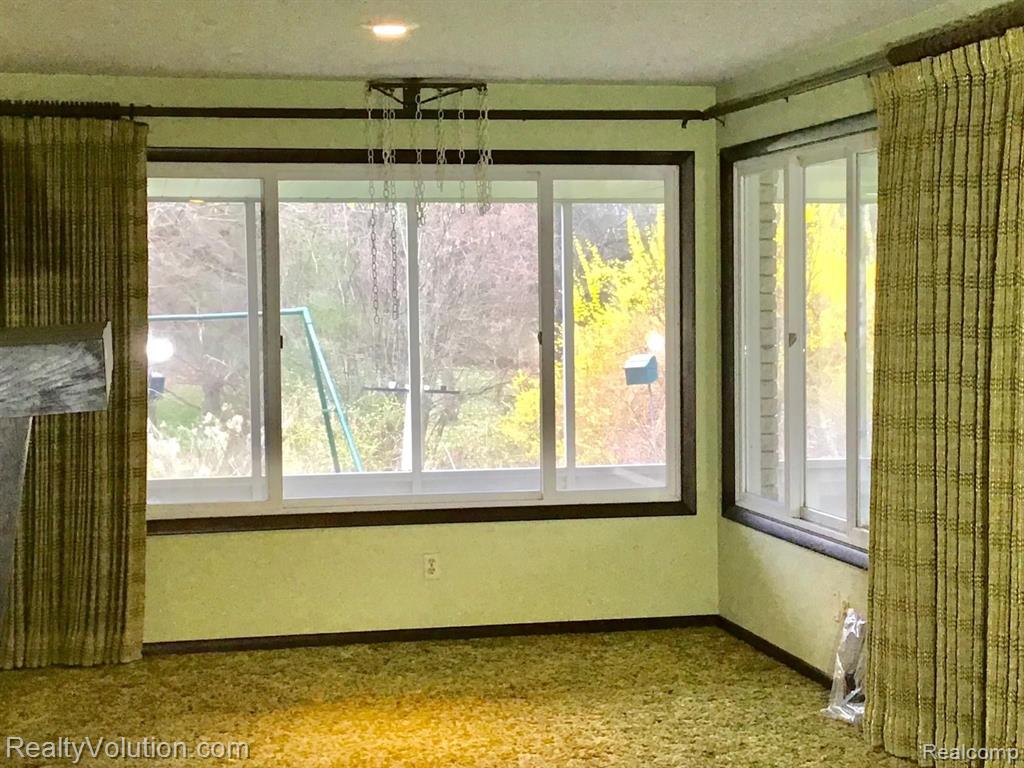 2260 South Lake George Road Metamora, MI 48455 - Photo 11 of 49