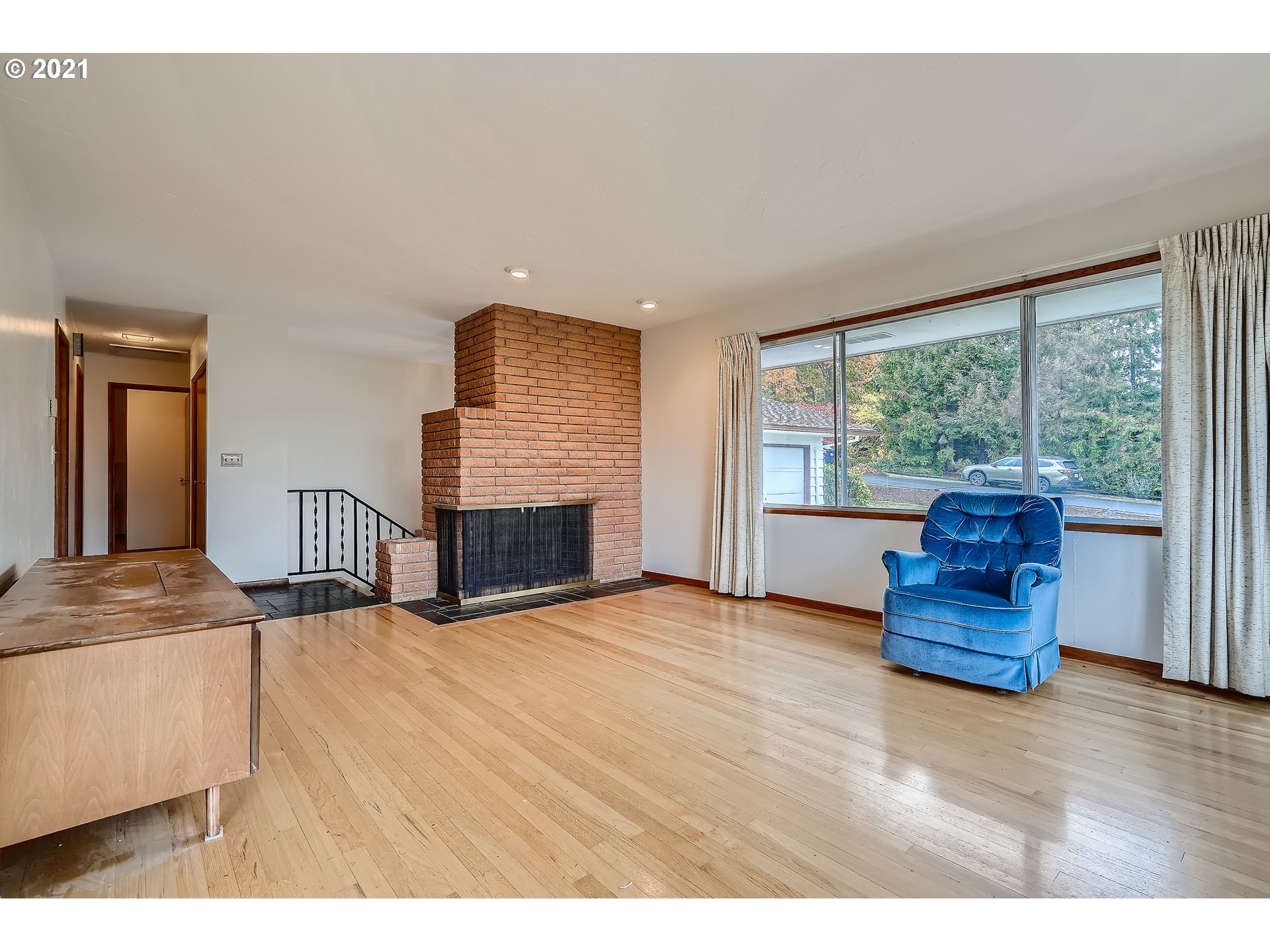 616 Meadow View Road Forest Grove, OR 97116 - Photo 3 of 16 Gallery Image 3