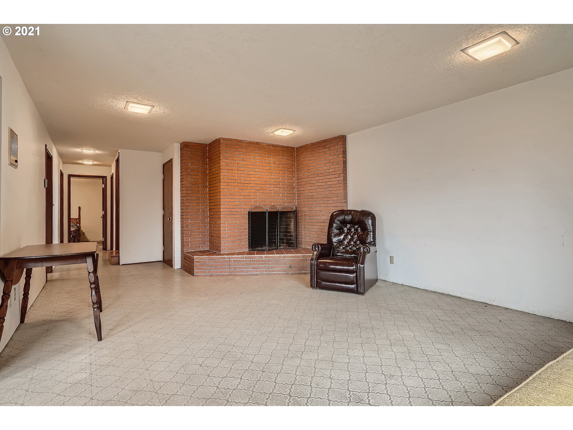 616 Meadow View Road Forest Grove, OR 97116 - Photo 8 of 16 Gallery Image 8