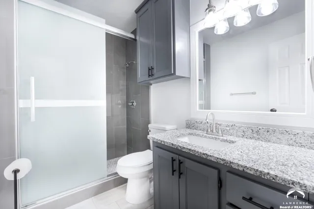 $345,000 | 5183 Cherokee Lane, McLouth, KS 66054