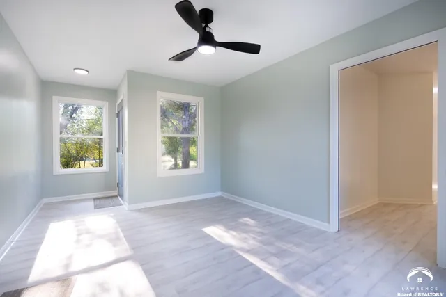 $345,000 | 5183 Cherokee Lane, McLouth, KS 66054