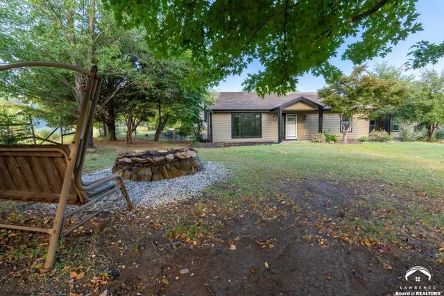 $345,000 | 5183 Cherokee Lane, McLouth, KS 66054