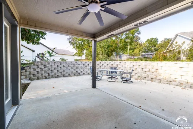 $345,000 | 5183 Cherokee Lane, McLouth, KS 66054