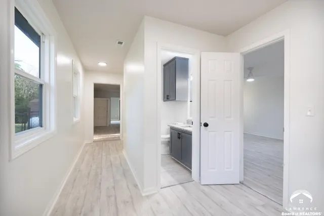 $345,000 | 5183 Cherokee Lane, McLouth, KS 66054