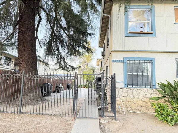 $2,295 | 18127 Roscoe Boulevard, Unit 1, Northridge, CA 91325