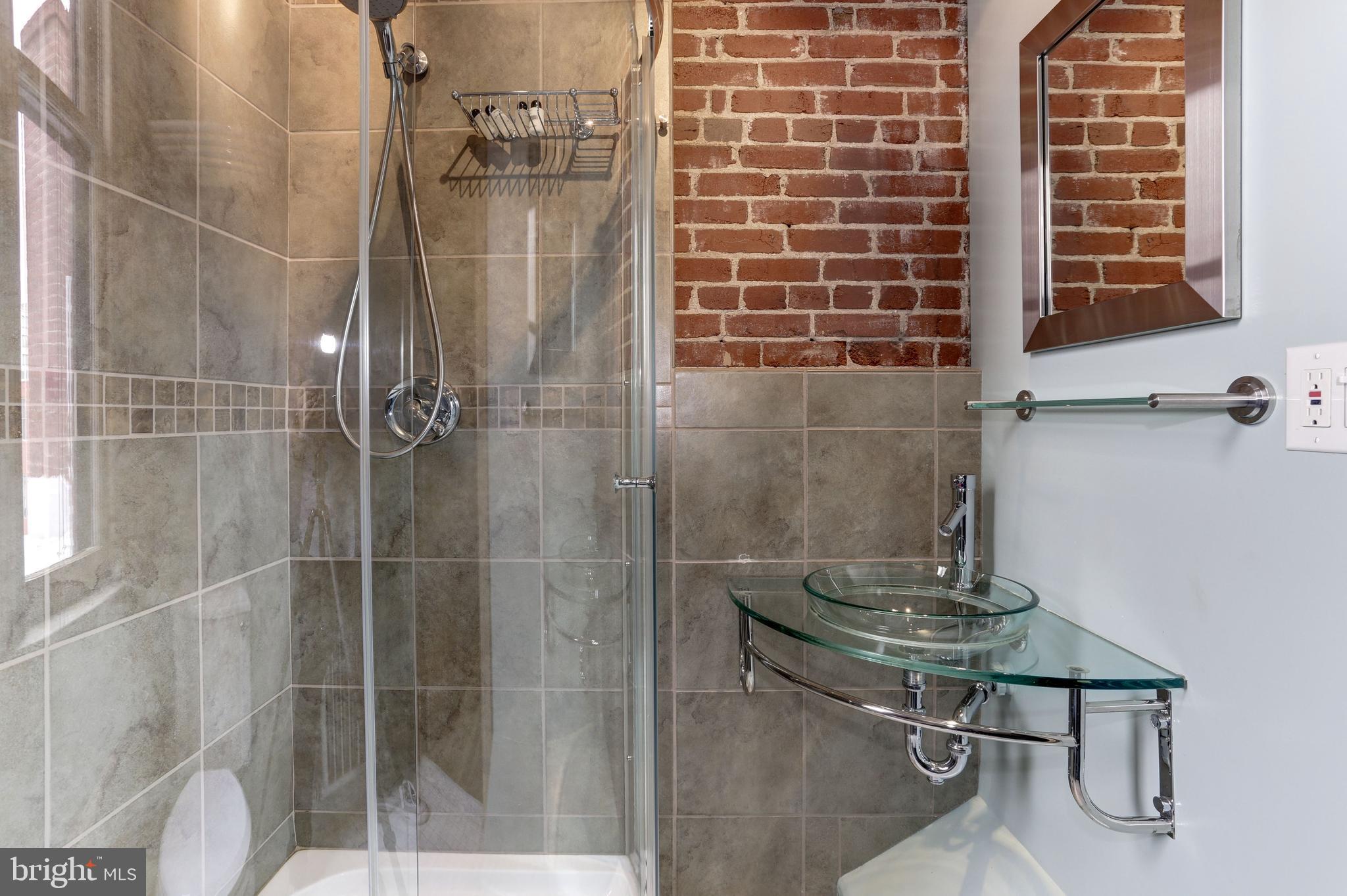 1410 15th Street Northwest Washington, DC 20005 - Photo 30 of 50 Second full bathroom on top floor for 3rd& 4th BR