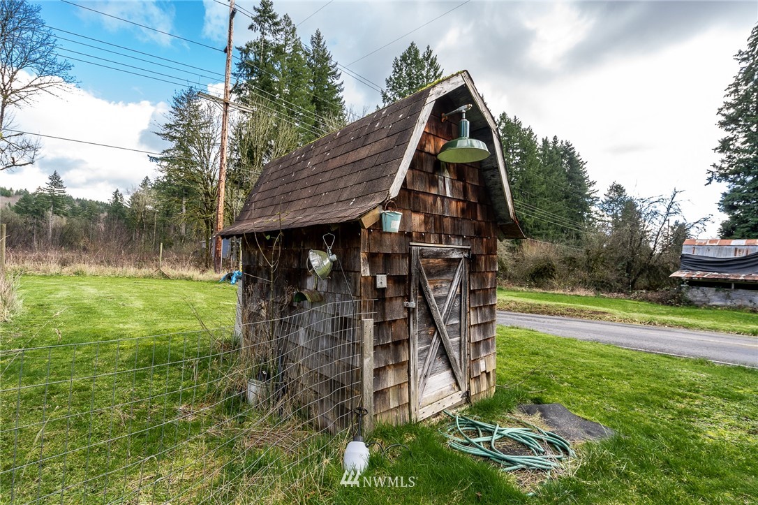 104 Johnson Road North Winlock, WA 98596 - Photo 28 of 35