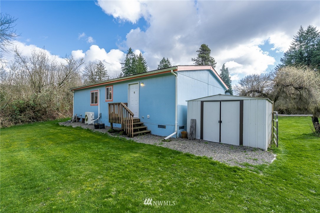104 Johnson Road North Winlock, WA 98596 - Photo 5 of 35