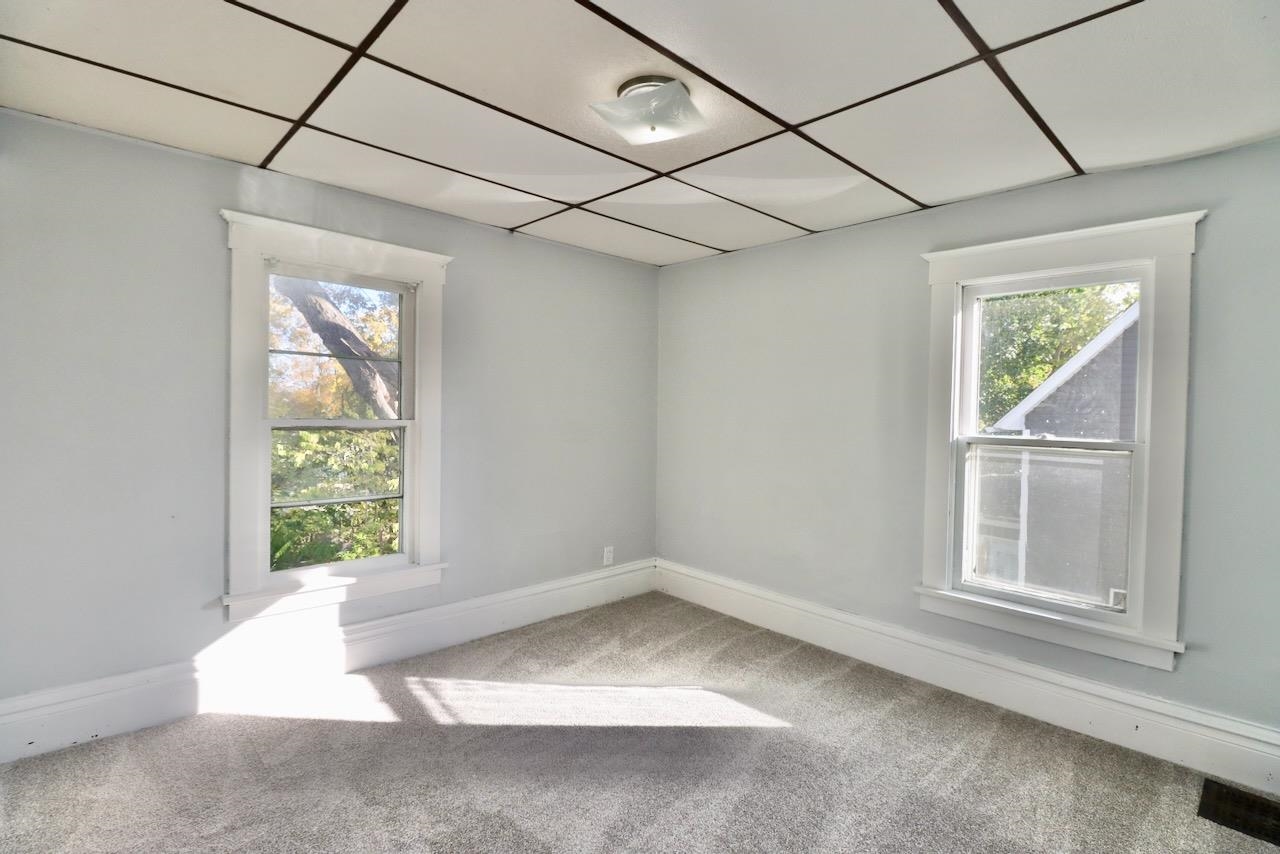 1227 Bluff Street Beloit, WI 53511 - Photo 15 of 21