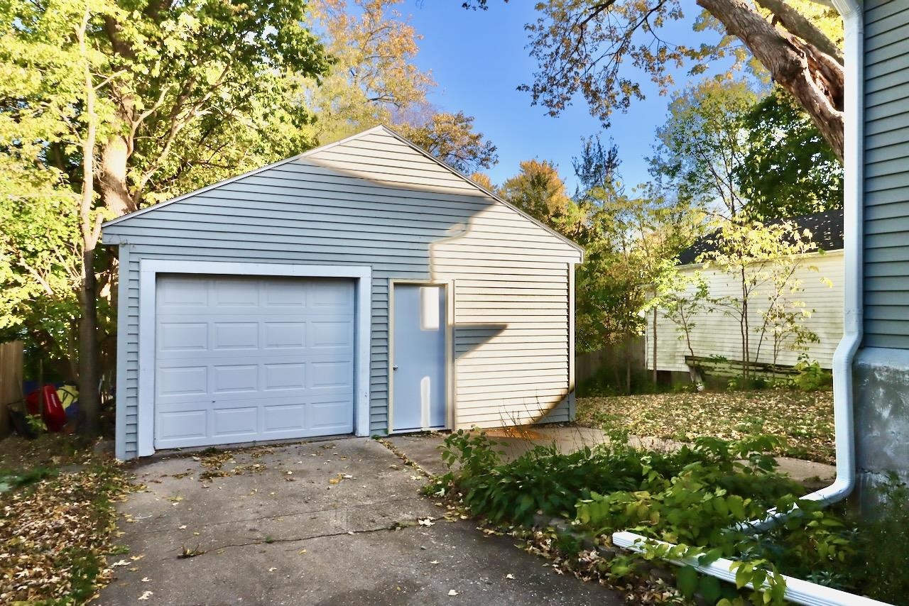 1227 Bluff Street Beloit, WI 53511 - Photo 19 of 21