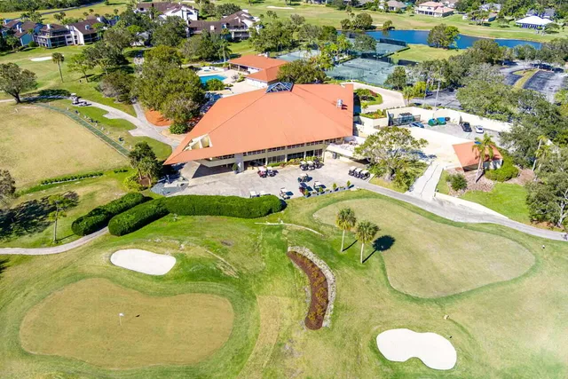 $199,000 | 9430 Meadowood Drive, Unit 205, Fort Pierce, FL 34951