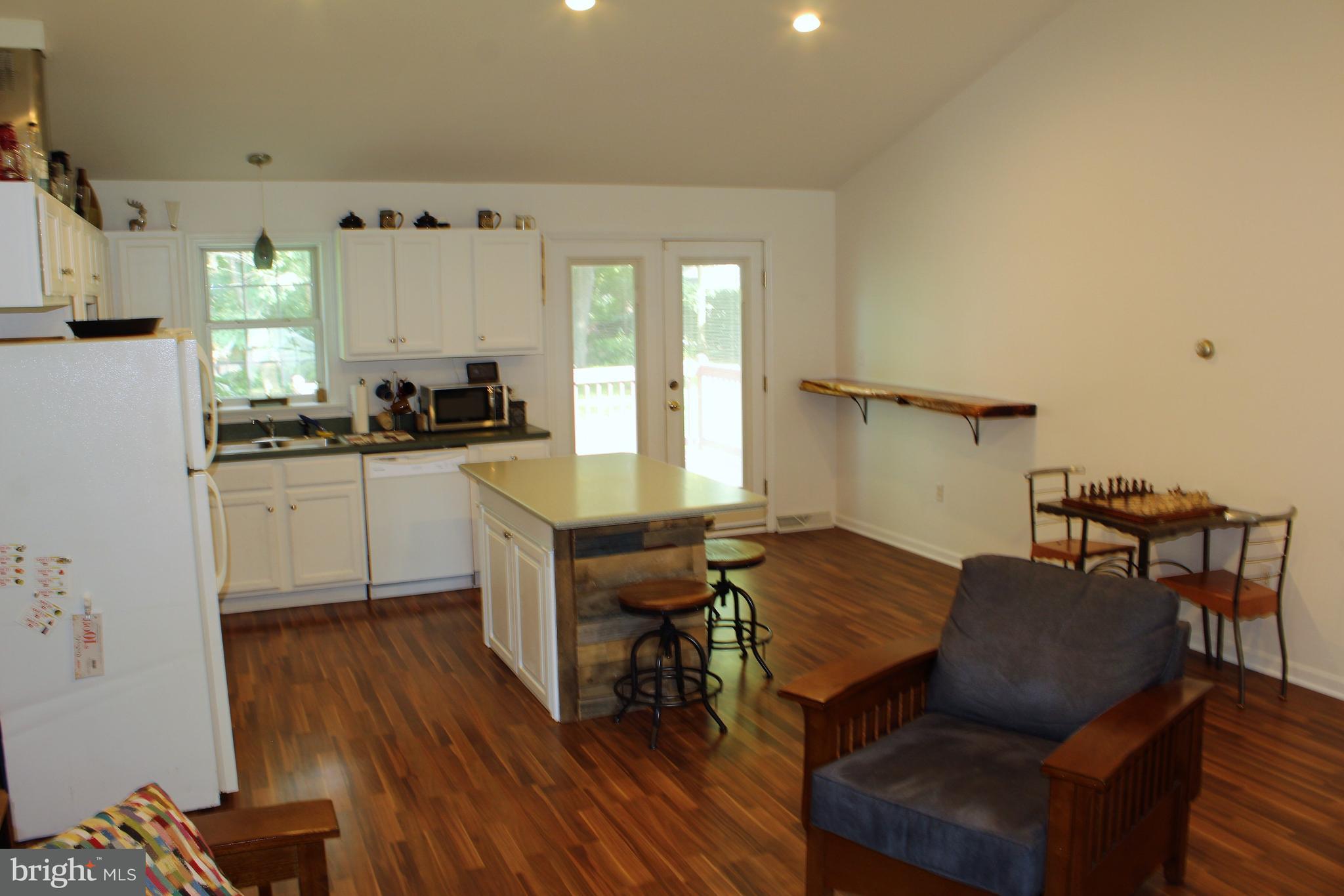 25 Riverside Avenue Lancaster, PA 17602 - Photo 2 of 31 Gallery Image 2