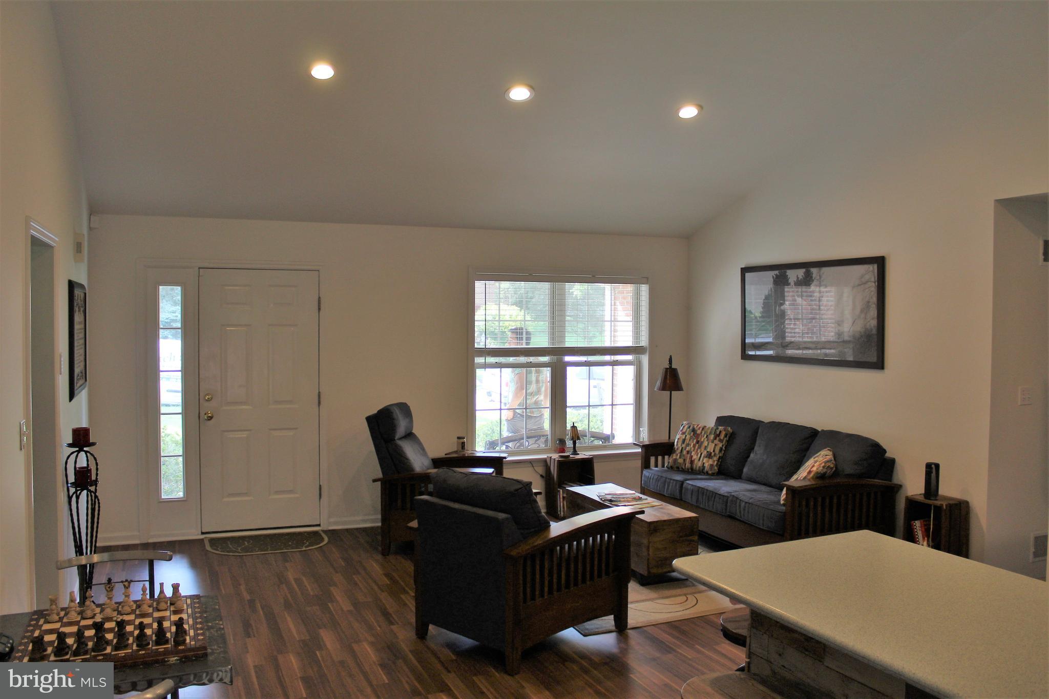 25 Riverside Avenue Lancaster, PA 17602 - Photo 5 of 31 Gallery Image 5