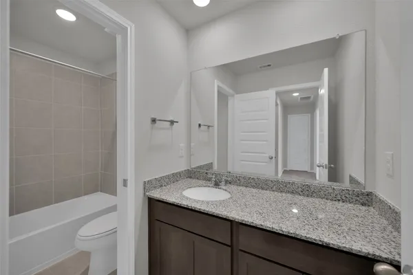 $2,350 | 52 Ashe Juniper Way, Magnolia, TX 77354