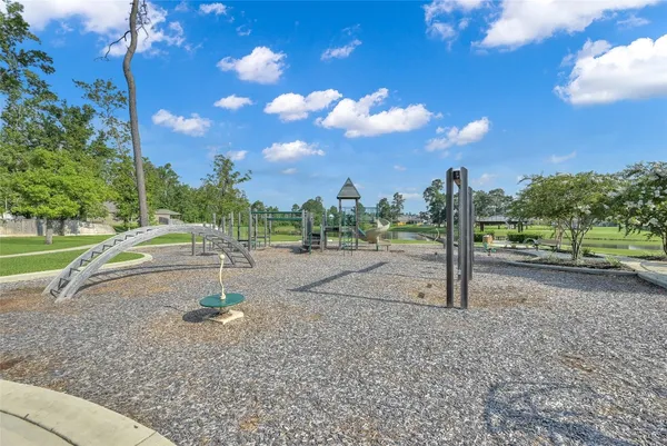 $2,350 | 52 Ashe Juniper Way, Magnolia, TX 77354