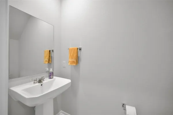 $2,350 | 52 Ashe Juniper Way, Magnolia, TX 77354