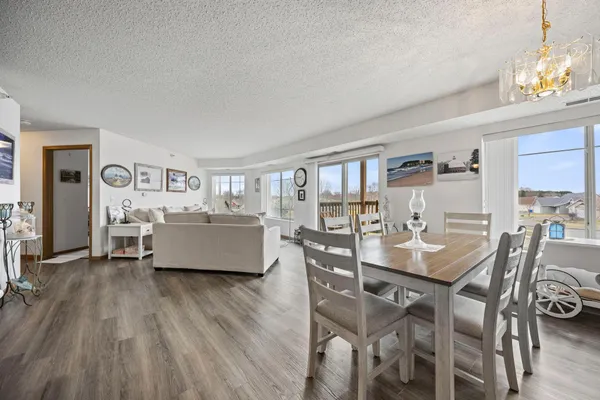 $72,500 | 2155 6th Lane Southeast, Unit 202, Cambridge, MN 55008