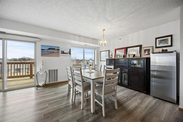 $72,500 | 2155 6th Lane Southeast, Unit 202, Cambridge, MN 55008