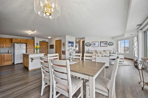 $72,500 | 2155 6th Lane Southeast, Unit 202, Cambridge, MN 55008