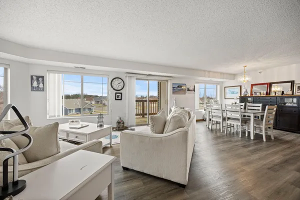 $72,500 | 2155 6th Lane Southeast, Unit 202, Cambridge, MN 55008