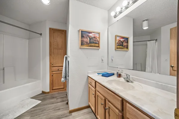 $72,500 | 2155 6th Lane Southeast, Unit 202, Cambridge, MN 55008