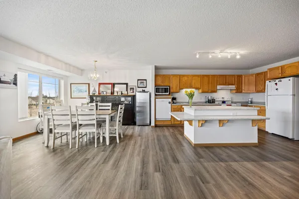 $72,500 | 2155 6th Lane Southeast, Unit 202, Cambridge, MN 55008