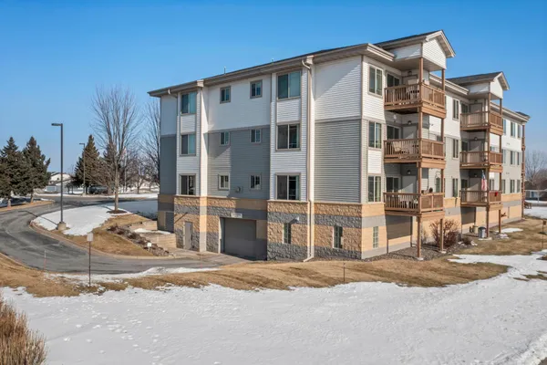 $72,500 | 2155 6th Lane Southeast, Unit 202, Cambridge, MN 55008