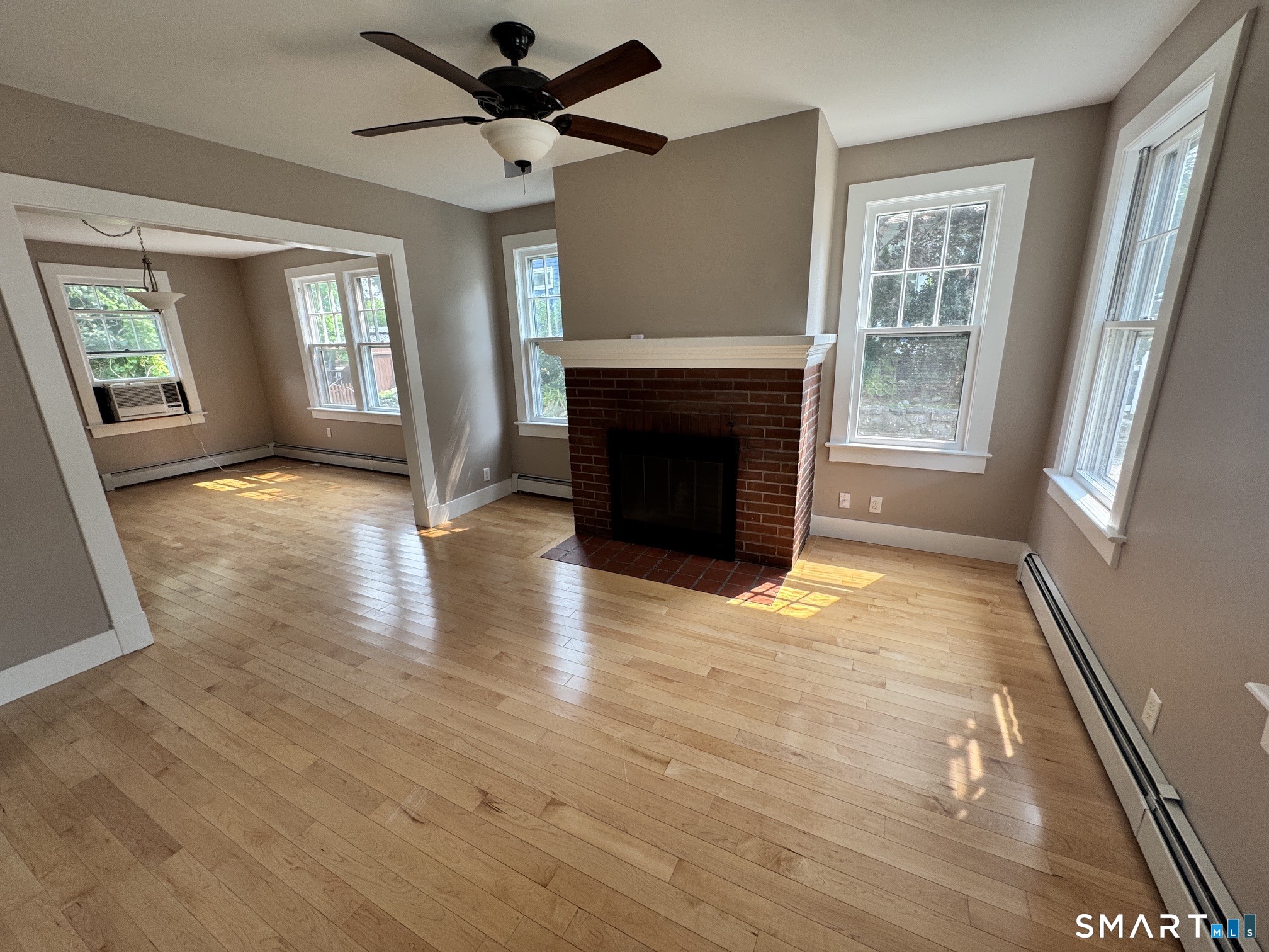 18 Spicer Avenue Groton, CT 06340 - Photo 6 of 32