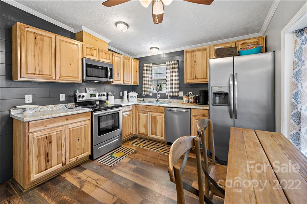 303 Walker Road Nebo, NC 28761 - Photo 12 of 33 Gallery Image 12
