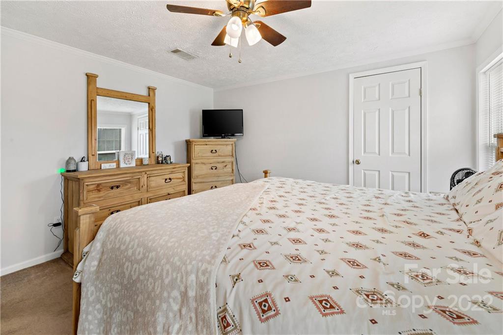 303 Walker Road Nebo, NC 28761 - Photo 19 of 33 Gallery Image 19
