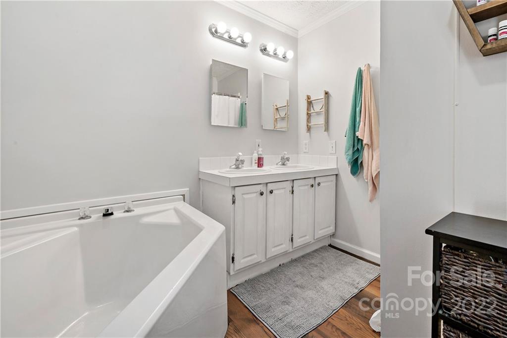 303 Walker Road Nebo, NC 28761 - Photo 21 of 33 Gallery Image 21