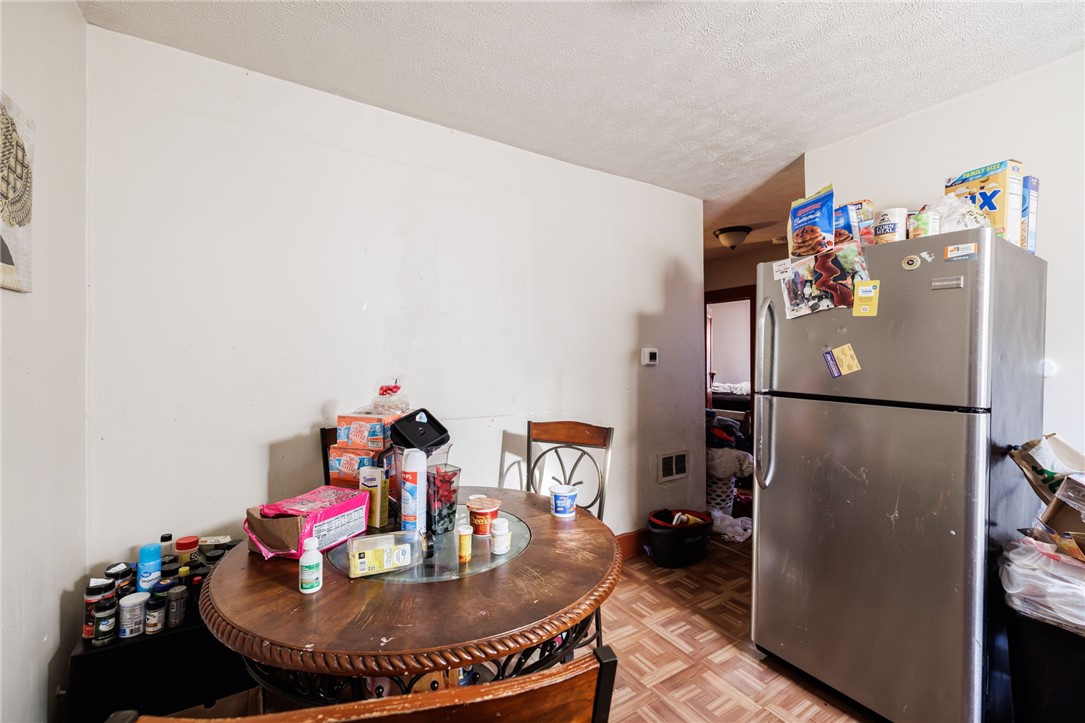 555 Garson Avenue Rochester, NY 14609 - Photo 16 of 23