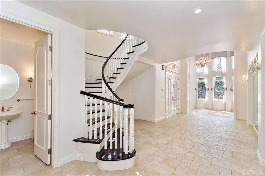 19 Santa Rosa Rolling Hills Estates, CA 90274 - Photo 28 of 62