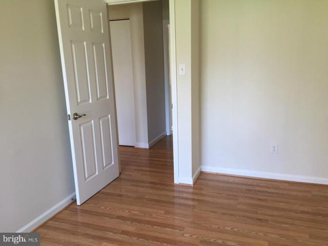 2344 Southgate Square Reston, VA 20191 - Photo 17 of 25 Bedroom 2