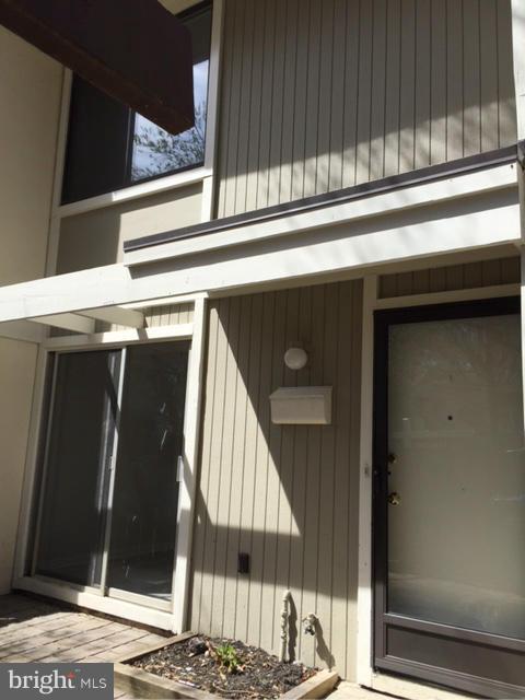 2344 Southgate Square Reston, VA 20191 - Photo 3 of 25 Front door and sliding glass doors