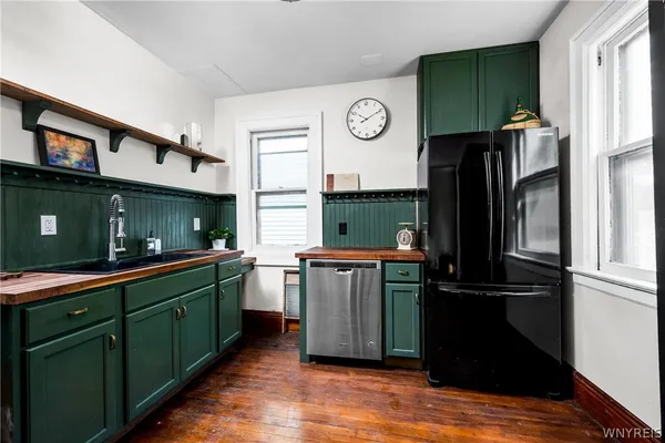$2,200 | 95 Russell Street, Buffalo, NY 14214