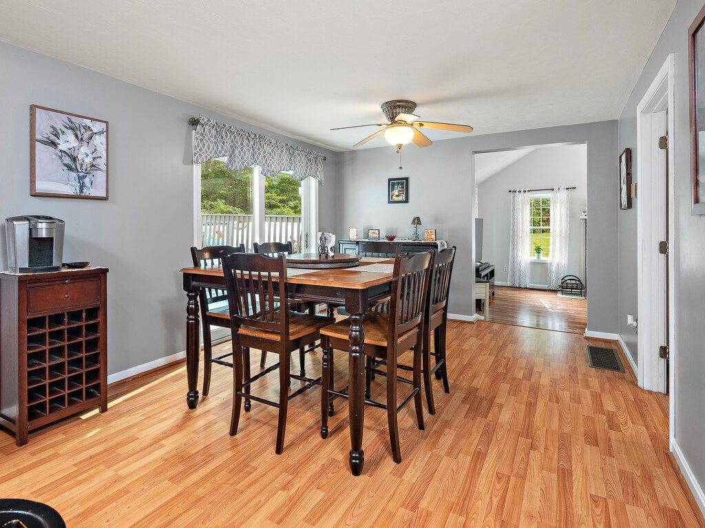 17 Pineview Road Dudley, MA 01571 - Photo 15 of 39 Gallery Image 15