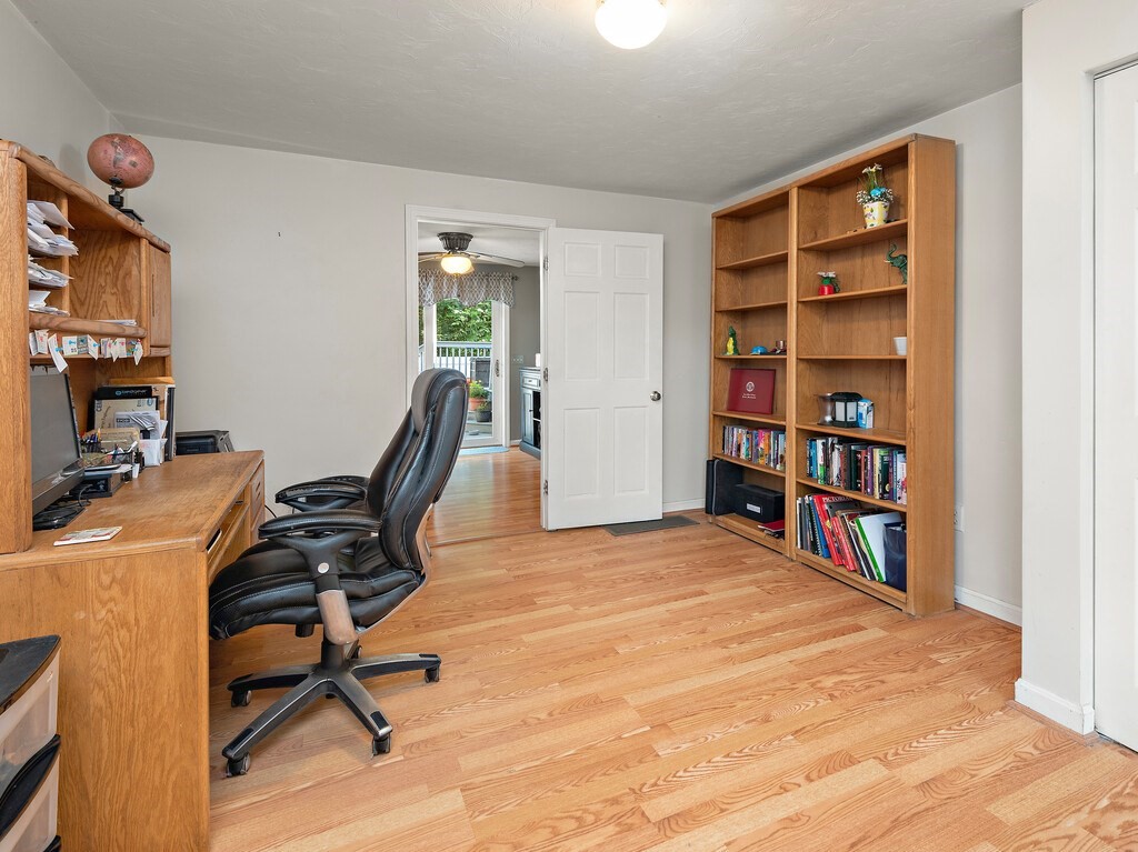 17 Pineview Road Dudley, MA 01571 - Photo 22 of 39 Gallery Image 22