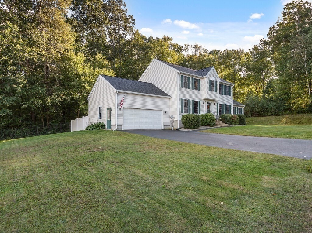17 Pineview Road Dudley, MA 01571 - Photo 6 of 39 Gallery Image 6