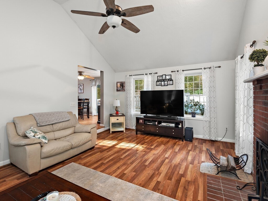 17 Pineview Road Dudley, MA 01571 - Photo 10 of 39 Gallery Image 10
