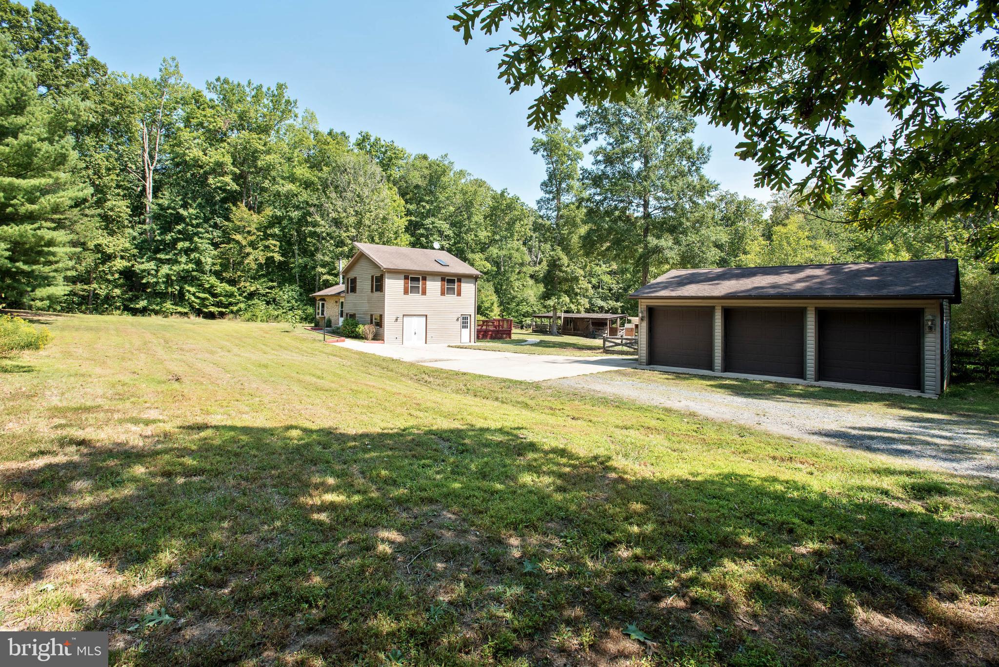 105 Eley Road Fredericksburg, VA 22406 - Photo 6 of 38 3 car garages