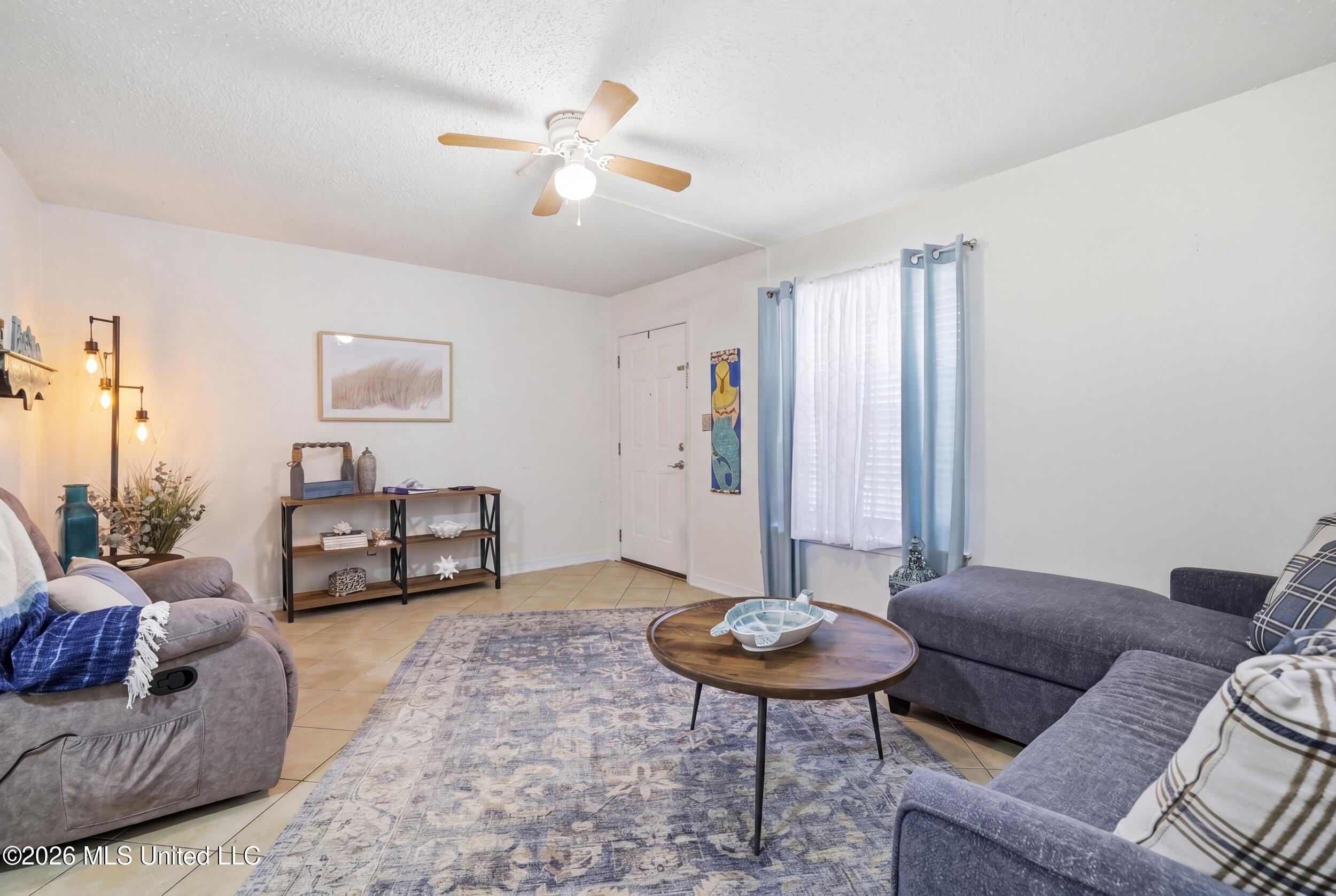 1550 East 2nd Street, Unit R105 Pass Christian, MS 39571 - Photo 8 of 36 11_r6__4823_autoremove_31046055_reedit_2