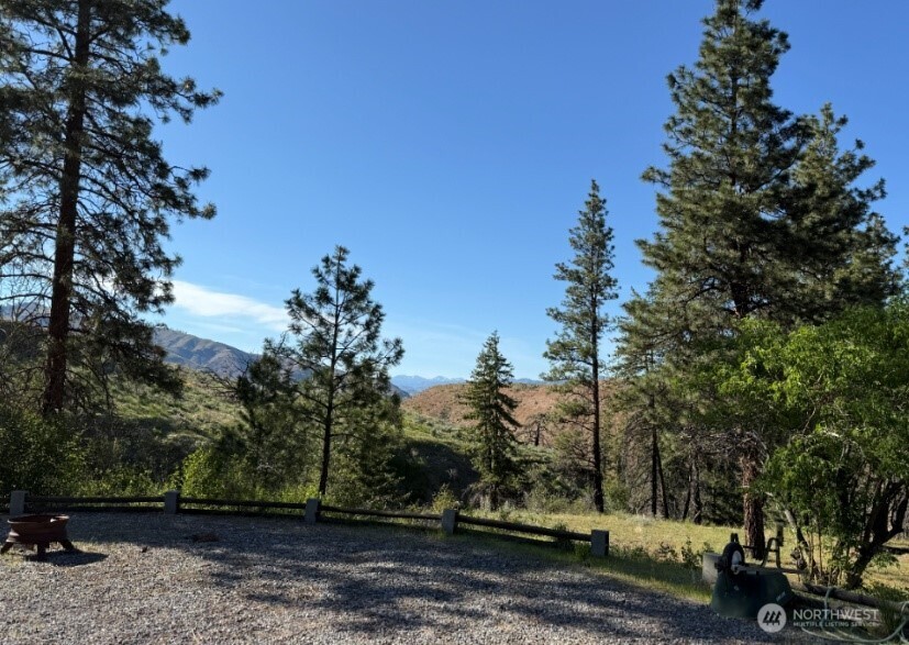 76 Chelan Hills Acres Road Orondo, WA 98843 - Photo 9 of 12 a view of a outdoor space