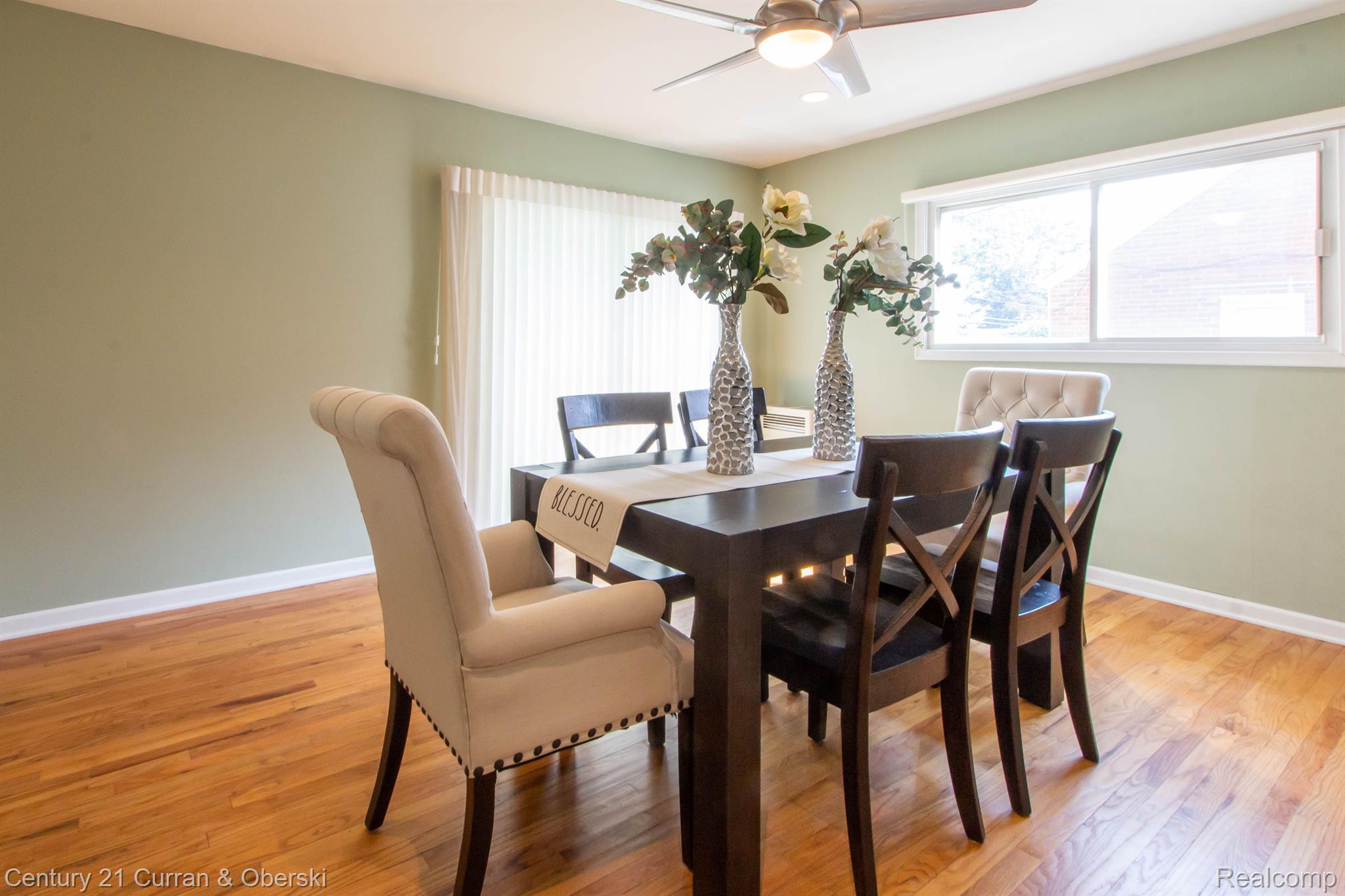 2814 Bembridge Road Royal Oak, MI 48073 - Photo 9 of 46 Formal Dining Room