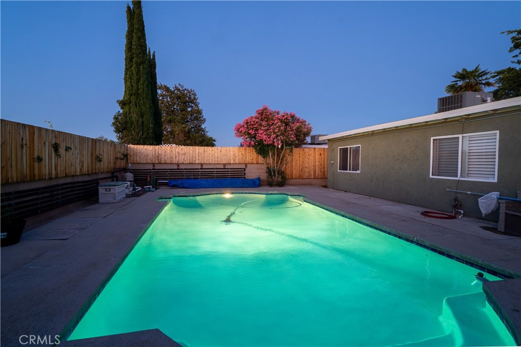 2501 East Avenue R4 Palmdale, CA 93550 - Photo 15 of 40 Immaculate summer vibes loading...